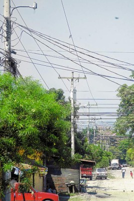 Seguridad y pavimento piden en la San Cristóbal