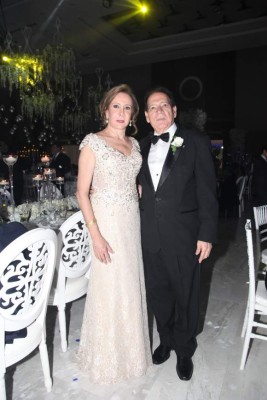 La boda de Dennis Molina y Alejandra Diek