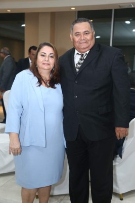 El Club Rotario San Pedro Sula celebra la entrega del Pin Paul Harris