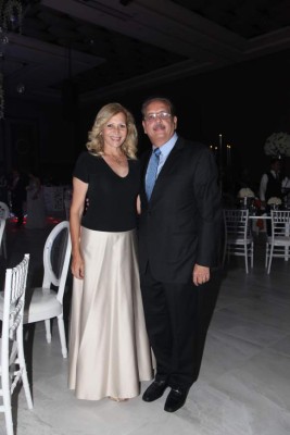 La boda de Dennis Molina y Alejandra Diek