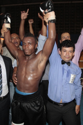 El 'Escorpión' destrozó al 'Muñeco' González