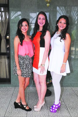 Emoción por el último año de secundaria