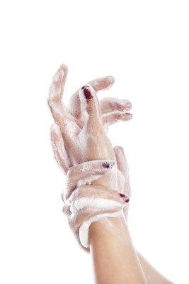 El lavado de manos evita males gástricos