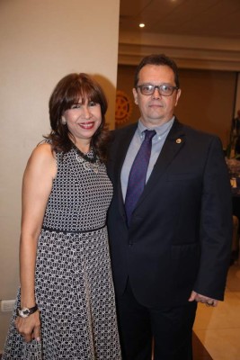 Club Rotario Usula presenta su nueva junta directiva