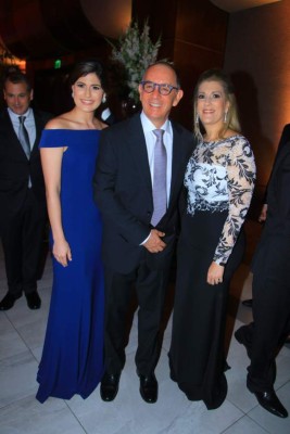 Boda de Sophie Andonie y Roberto Facussé