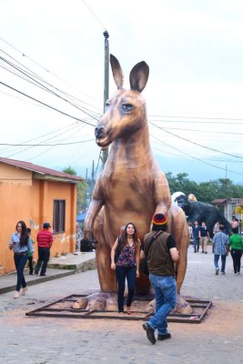 Trinidad ardió de entusiasmo con sus chimeneas