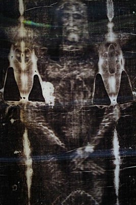 Lleno total en segundo día de exhibición de la réplica de la Sábana Santa en SPS