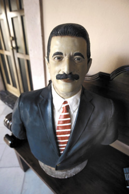 Manuel Zelaya quería inmortalizarse