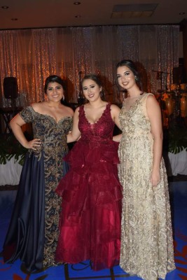 Graduación de la MountView Academy