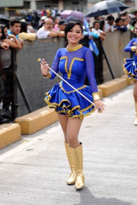 Bellezas que arrancaron suspiros en los desfiles patrios