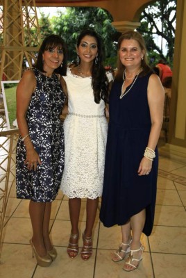 Celebración para Andrea Panayotti Faraj