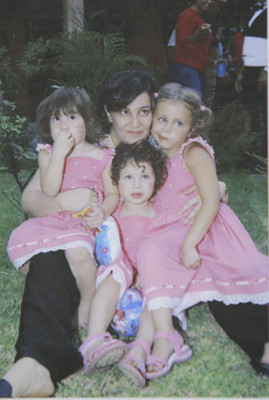 El álbum privado de la infancia y juventud de Juan Orlando Hernández