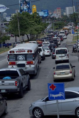 Más de 30,000 carros tienen que pagar tasa vehicular de noviembre en San Pedro Sula