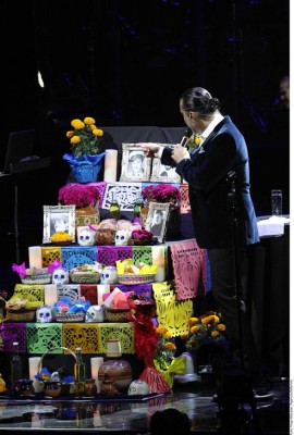 Platillos para gozar los vivos y los muertos