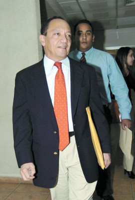 Muere Orison Velásquez al caer su automóvil