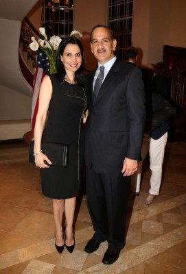 Embajada de Estados Unidos ofrece coctel