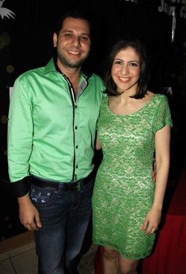 Estefanía Marinakys y Juan Carlos Guzman se casan el sábado