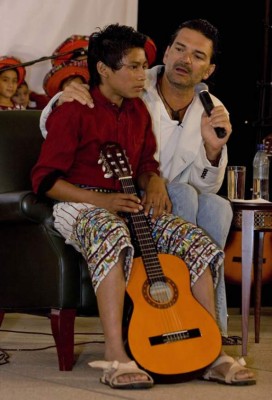 Fundación Adentro de Arjona aboga por una Guatemala llena de niños artistas