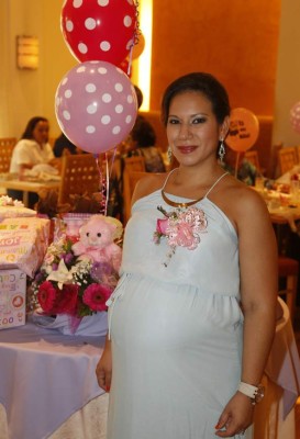Alessandra está por llegar al hogar Fernández