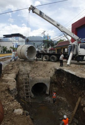 Daños en hundimiento de la avenida Circunvalación son graves