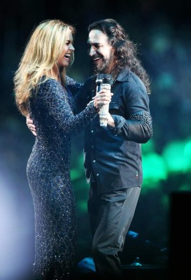 Marco Antonio Solís celebra cuatro décadas de éxito musical