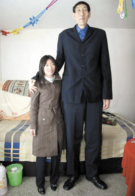 Sultan Kosen, el hombre más alto del mundo