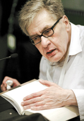 Honrosos premios literarios