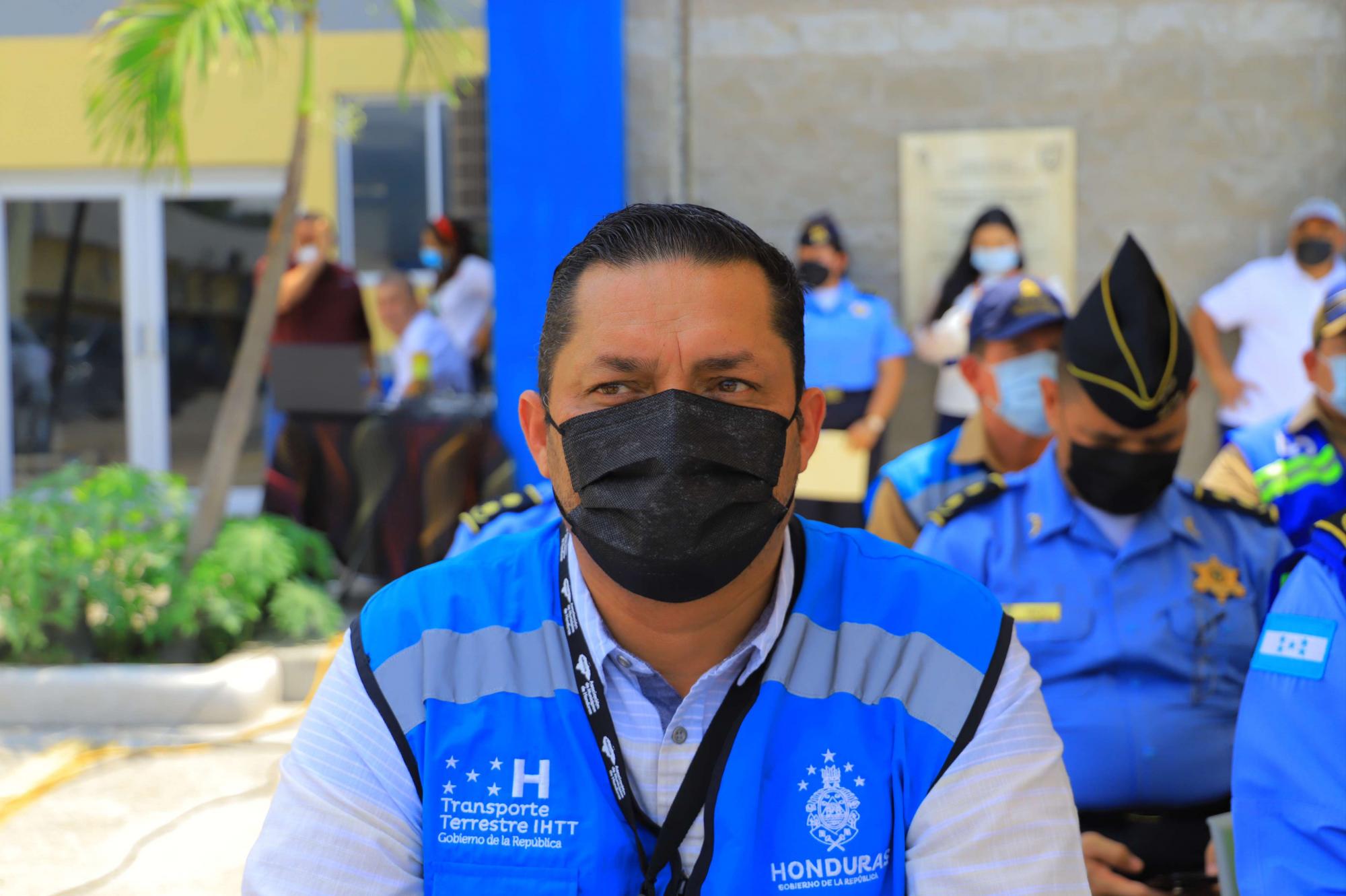 Uber e InDrive ganan terreno, pero la ley de transporte no los ampara