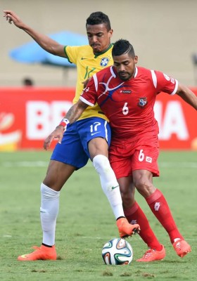 Brasil humilló a Panamá con un brillante Neymar