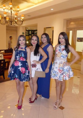 Desayuno promoción 2016 de la Academia Americana