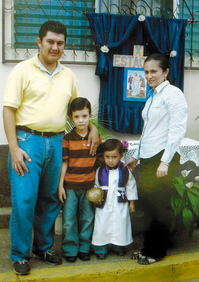 El pequeño 'sacerdote” de San José de Colinas