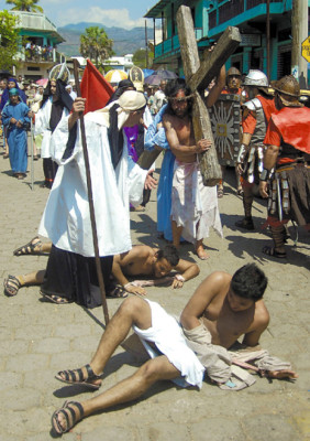 Reviven últimas horas de Jesús