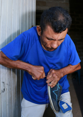 Los expertos hacen malabares con los trompos de Nano