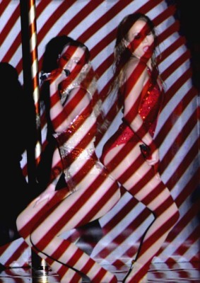 Iggy Azalea se operó el busto