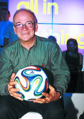 Honduras también presentó el balón del Mundial-2014