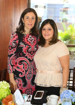 Fiesta maternal para Sharon Selim de Ordóñez
