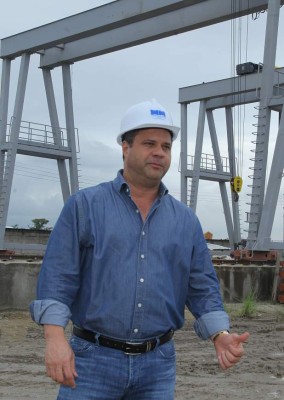 William Hall: 'Queremos contar con la experiencia de los inmigrantes'