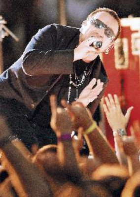 No quieren honrar a líder de U2