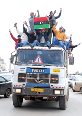 Gadafi responsabiliza a Bin Laden de la violencia