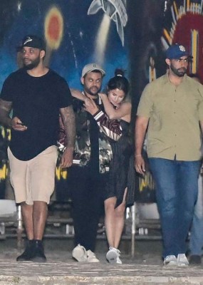 Selena Gómez y The Weeknd romanceando en Buenos Aires