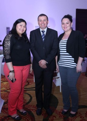 Transmundo y FCmTravel Solutions firman alianza