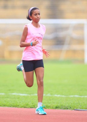 Atletas de Inmude, listos para correr la Maratón de LA PRENSA