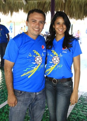 Pepsi lanza campaña de fútbol 2014