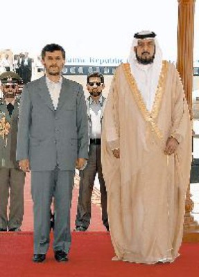 Irán trata sobre la seguridad en el Golfo