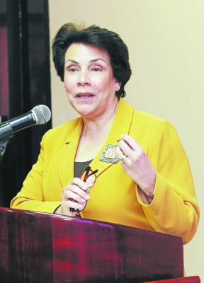 Aplazadas 653 personas en concurso de Cancillería