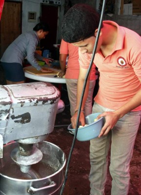 Estudiantes sampedranos desarrollan exitoso proyecto industrial