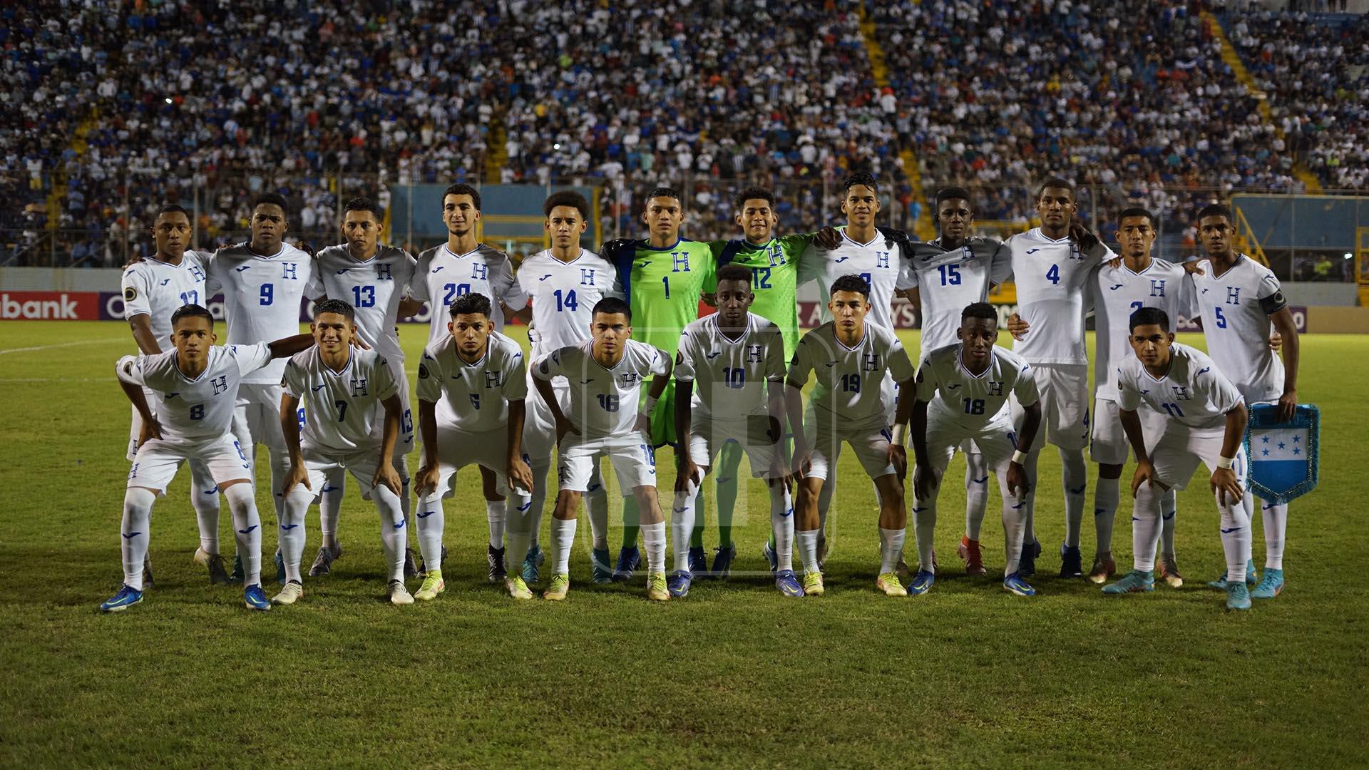 La Sub-20 de Honduras recibió el respaldo de la afición ya que abarrotó el estadio Morazán.