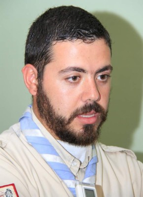 Pareja de argentinos viajeros llega San Pedro Sula a compartir con grupo scout