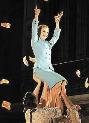 Elogian en Londres reestreno de Evita