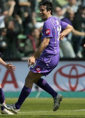 Fiorentina y Roma mantienen su pugna por la cuarta plaza